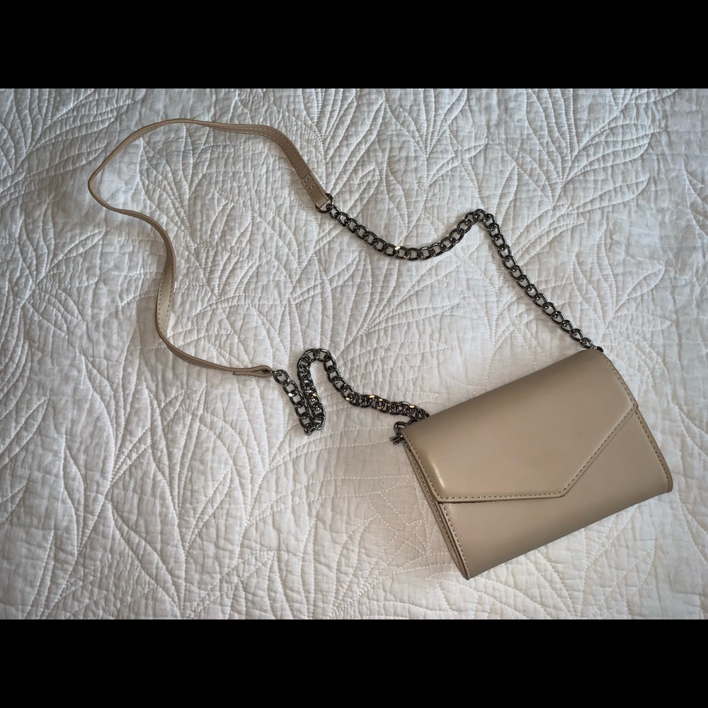 FOREVER 21 NUDE CROSSBODY BAG